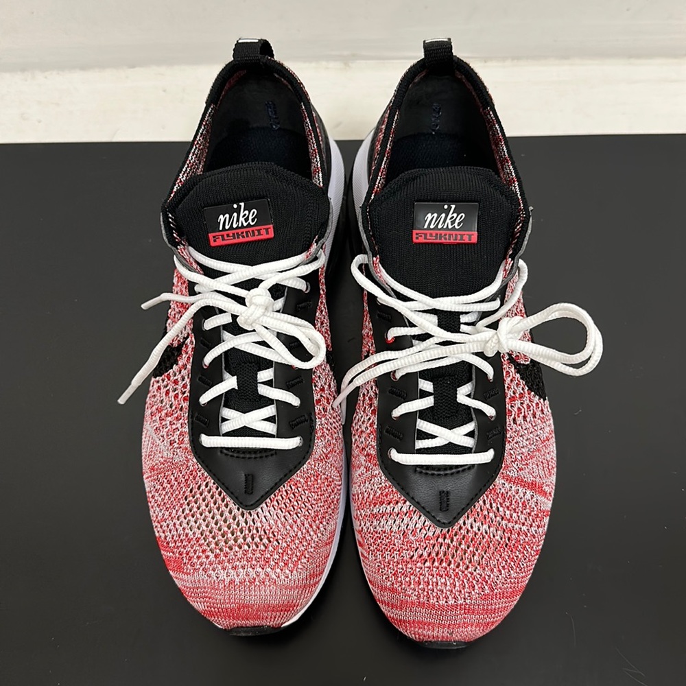 New Nike Flyknit Shoe